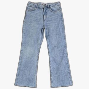 ZARA High Rise Straight Leg Jeans 6 Light Wash Raw Hem Crop Vintage Style